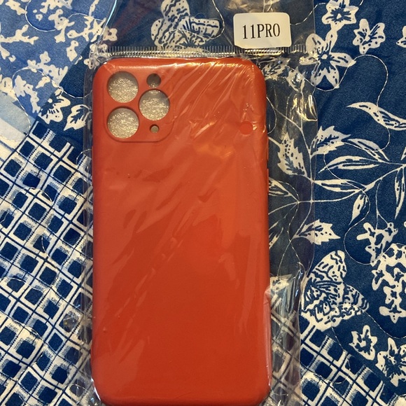 iPhone 11 Pro Max phone case - Picture 3 of 3